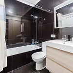Oceanfront With Private Balcony In Playa Paraiso Daire