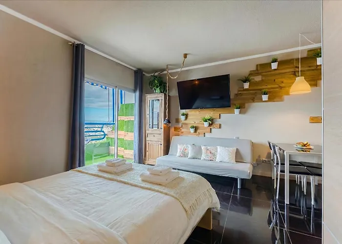 Oceanfront With Private Balcony In Playa Paraiso * Адехе